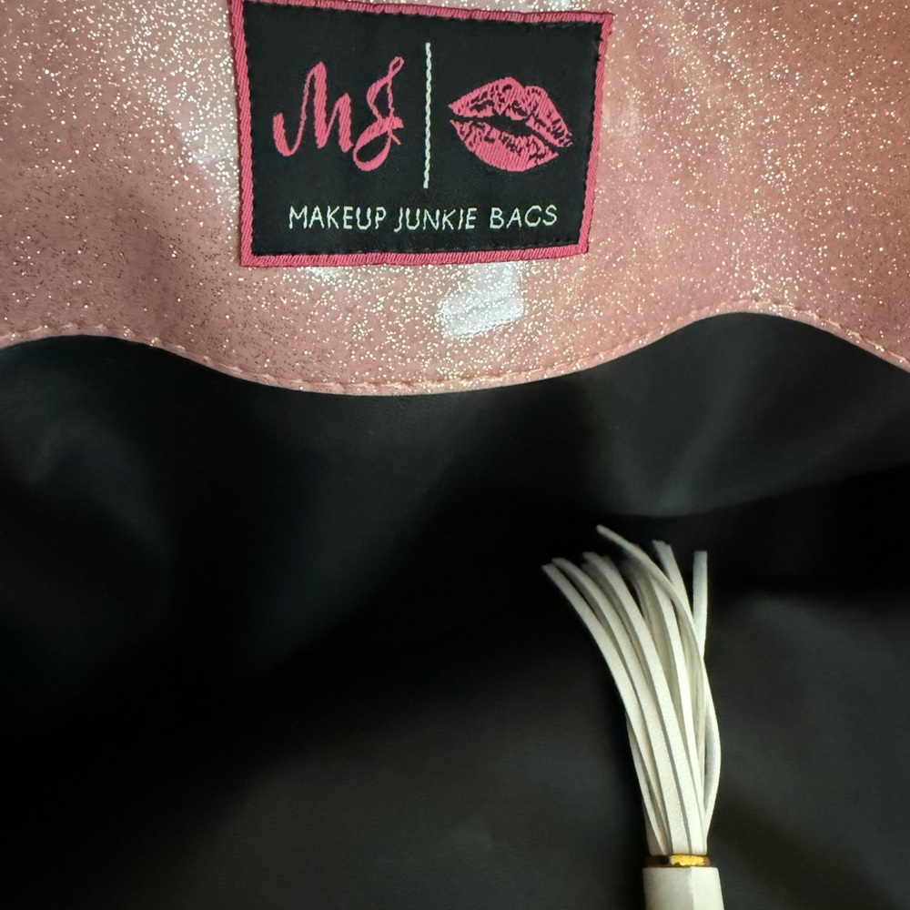 Makeup Junkie Ballerina Glitter Weekender Tote sparkly shuttle pink! - Picture 4 of 4